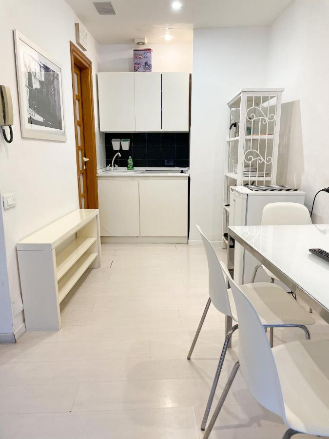 Colosseo 13 Boutique Apartment Roma Exterior foto